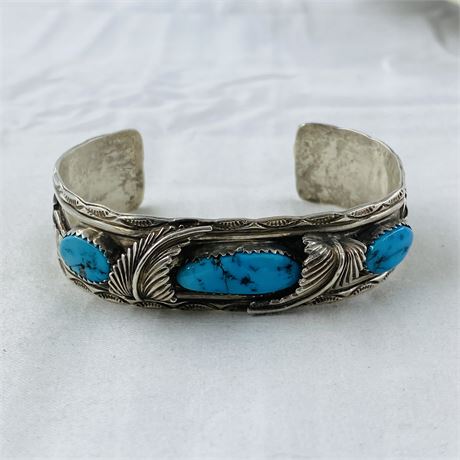 Stunning 28g Vtg Navajo Sterling Cuff Bracelet