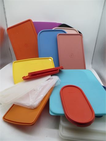 NEW VINTAGE TUPPERWARE BOX LOT OF LIDS #2