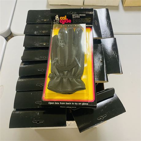 16 Pairs NOS Cal Cycle Motocross Gloves - Small