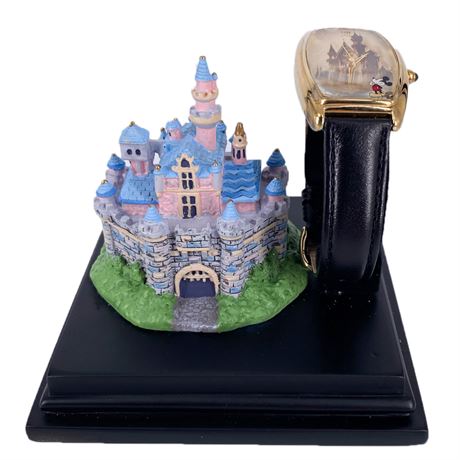 NIB Walt Disney Watch Collectors Club “Everlasting Time” Disneyland Watch