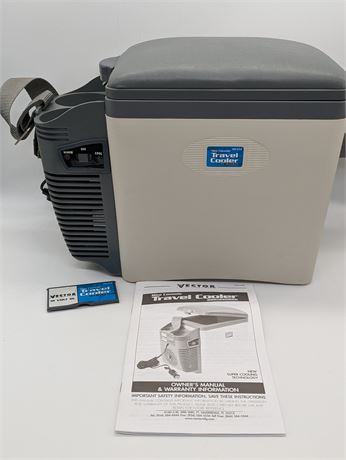Mini Console Travel Cooler/Warmer Plastic 12 V