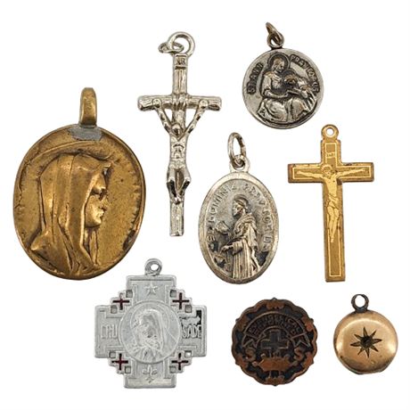 Vtg Religious Medals/Pendants/Pin Lot