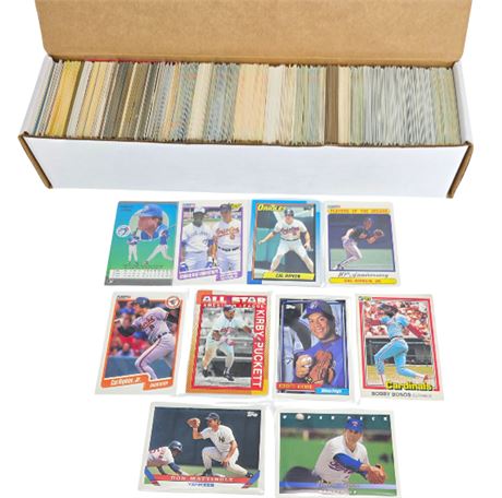 Lot of Mixed Baseball Cards
