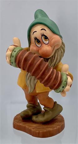 “Aw Shucks” Walt Disney Classics Collection Bashful Dwarf Statue, in Box