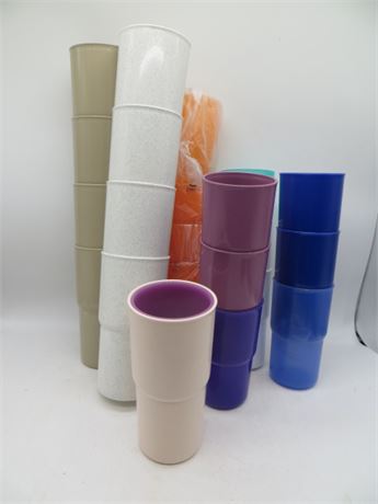 NEW VINTAGE TUPPERWARE 23 STACKING CUPS