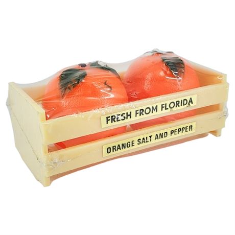 Vintage Fresh From Florida Plastic Orange Crate Salt & Pepper Shaker Set