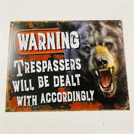 ‘No Trespassing’ 12.5x16” Retro Metal Sign