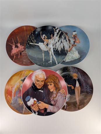 8 Nutcracker Fine China Plates by Viletta scenes from the ballet