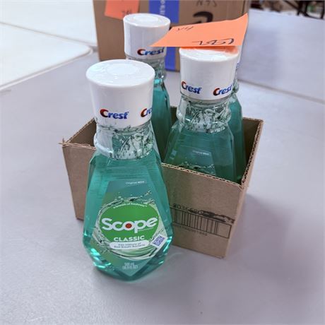 4 New Bottles of Crest Mouthwash