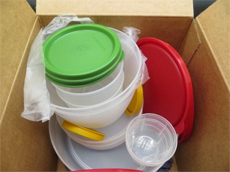 NEW VINTAGE TUPPERWARE A LITTLE BIT OF EVERYTHING BOX!