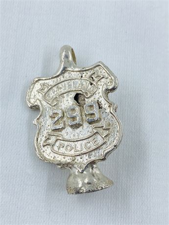 11.33g Vintage Sterling Cleveland Police Badge Pendant
