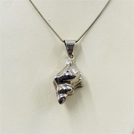 17g Vntg Sterling Shell Necklace