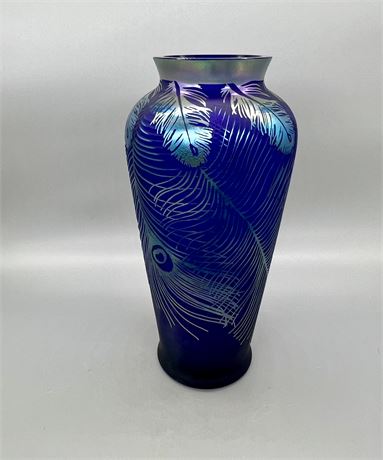 Fenton  Kelsey Murphy/ Bomkamp Favrene Sand Carved Vase