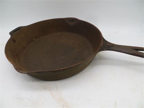 Griswold Iron Skillet #2506