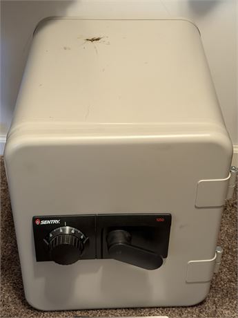 Sentry Safe w/Combination