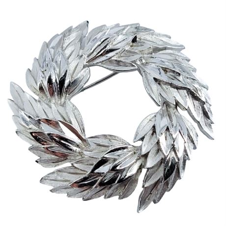 Vintage Crown Trifari Silver Tone Wreath Brooch