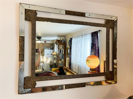 Antique Early Nineteenth Century Decorative Wall Mirror