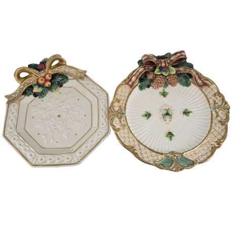 Fitz & Floyd White Holiday Bowtie Decorative Plates