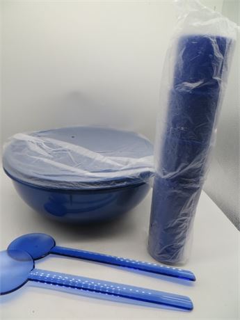 NEW VINTAGE TUPPERWARE THAT'S A BOWL, 4 TUMBLERS & SALAD SERVERS