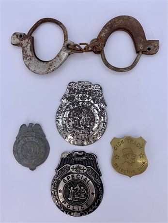 5 pc Dick Tracy Detective, Junior G-Msn, Police Toy Badges & Handcuffs