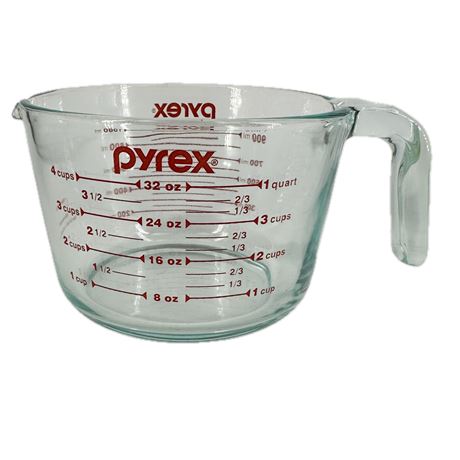 Pyrex 4 Cup Measuring Cup w Handle