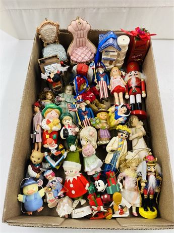 Huge Lot of Vtg Xmas Miniatures + Figurines