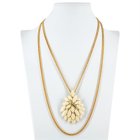 Signed Vintage TRIFARI Gold Tone Enamel Necklace