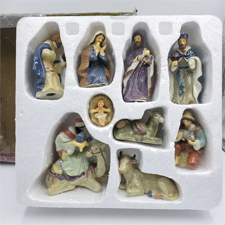 9 Piece Porcelain Nativity Set