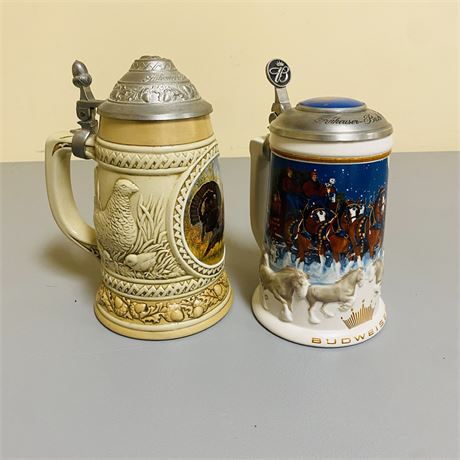 2 Budewiser Holiday Steins