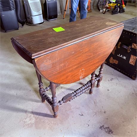 Dropleaf Table