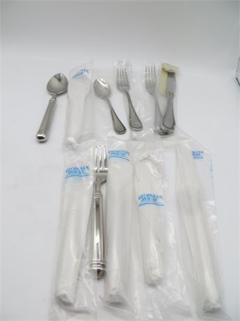 NEW STAINLESS FLATWARE
