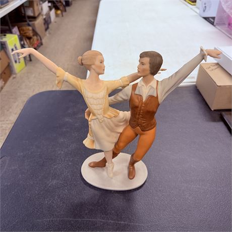Rare Laszlo Ispanky LE/500 Figurine by Goebel