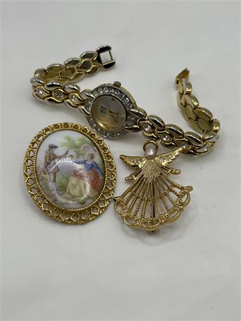 Watch cameo and brooch lot