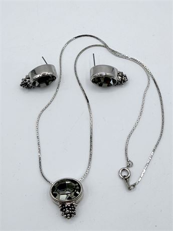 Necklace & Matching Earrings