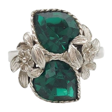 Vintage SARAH COVENTRY "Love Story" Silver Tone Emerald Green Hearts Ring