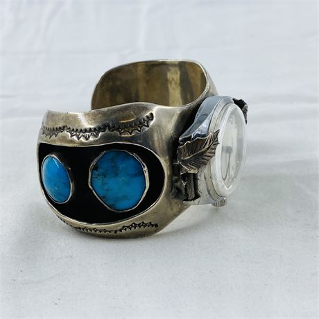 101g Early Signed Navajo Sterling Shadowbox Cuff w/ Watch