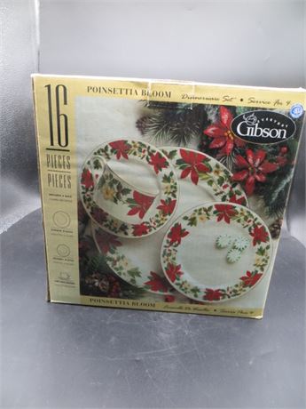 Gibson Poinsettia Christmas China 4 Place Setting