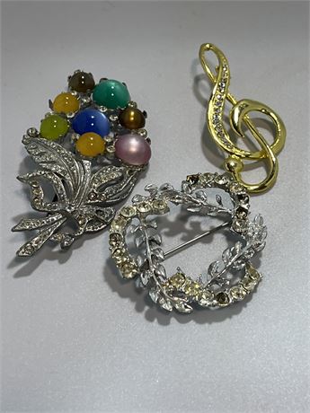 3 vintage brooch  lot
