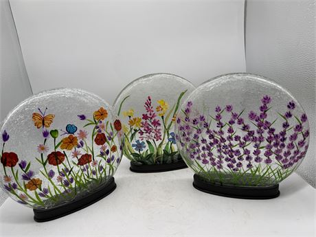 3 Lighted Flower Globes