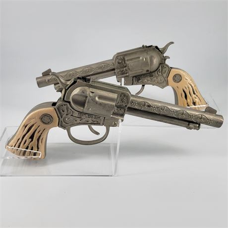 Pair of Vintage ACTOY Restless Gun Toy Cap Guns w/ Leather Holster