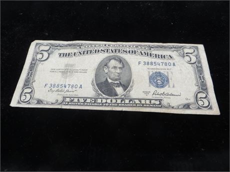 1953 A $5 Federal Reserve Note # F 8854780 A