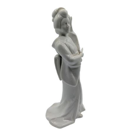 Toyota Blanc De Chine Figurine