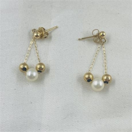 .89g 14k Gold Earrings