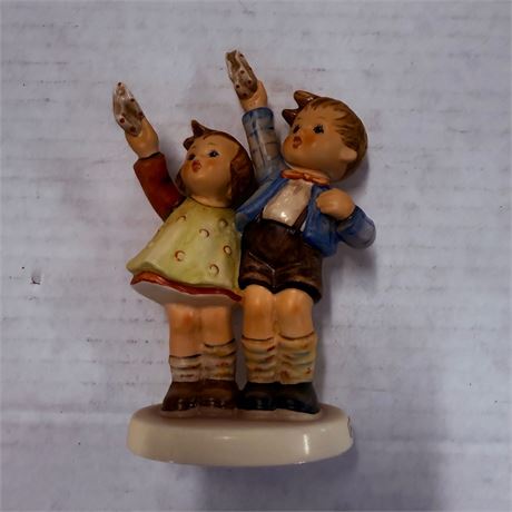 Hummel Auf wiedersehen Figurine
