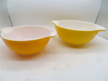 VINTAGE PYREX SUNFLOWER BOWL & YELLOW BOWL