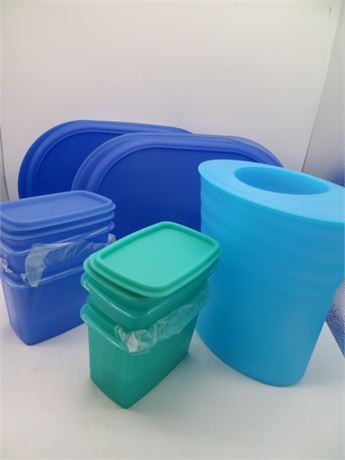 NEW VINTAGE TUPPERWARE 2 LARGE BLUE OVAL SERVERS, 2 GREEN & 2 BLUE CONTAINERS