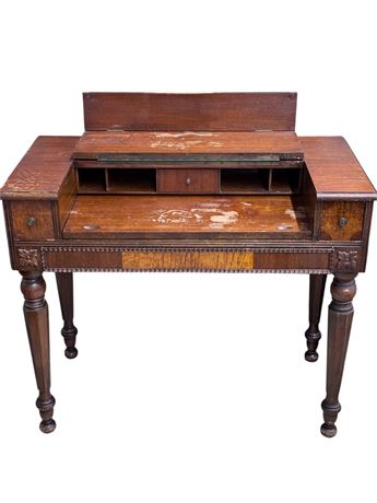 Spinet Desk