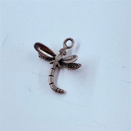1.5g Sterling Dragonfly Pendant / Charm