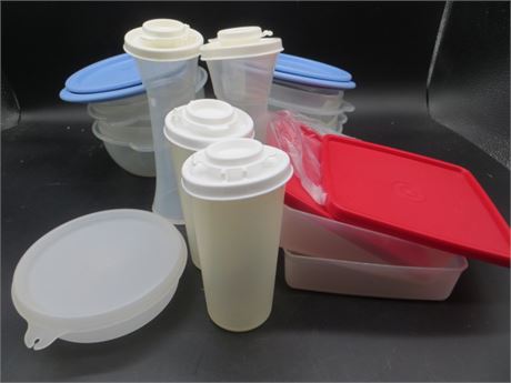 NEW VINTAGE TUPPERWARE 4 ROUND, 4 SHAKERS, 2 RECTANGLE & SMALL