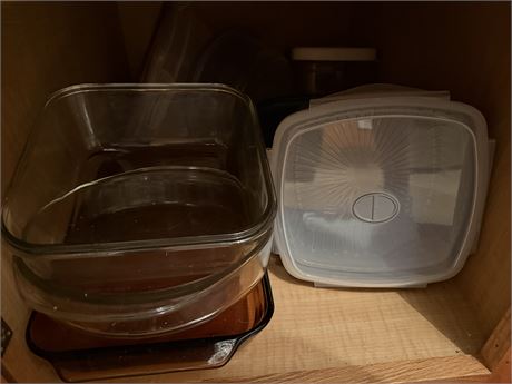 Pyrex & Anchor Hocking Baking Pans & Plastics
